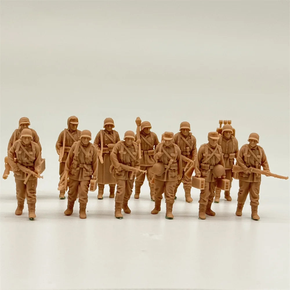 1/72 Scale WWII German Army Grenadiers Resin Figure Set (12 Figures) - Ardennes/Late War Infantry