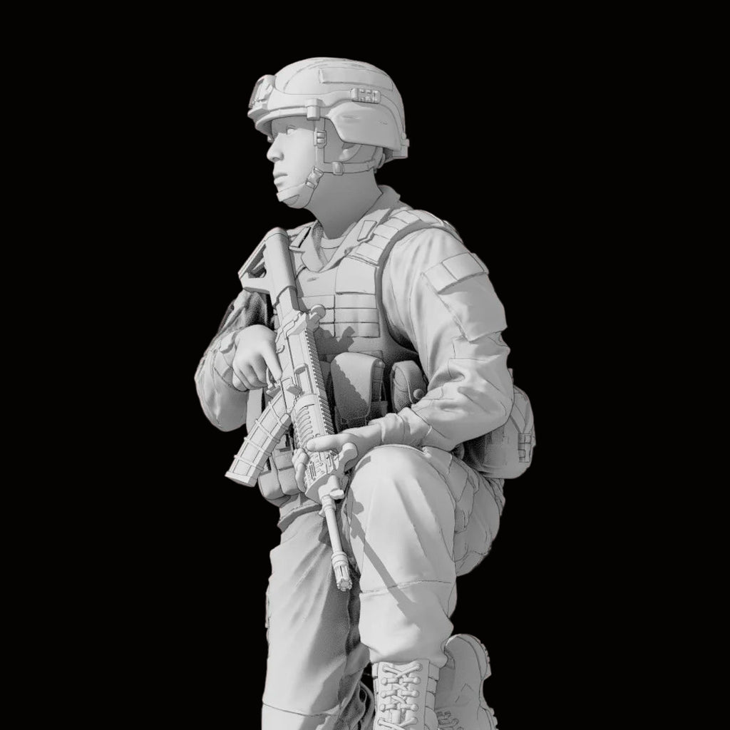 1/35 Scale Modern Infantry Soldier Kneeling Resin Figure - Tactical Urban Combat Miniature