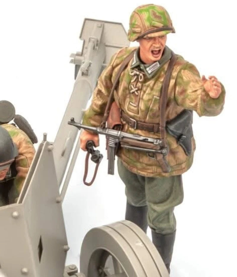 1/16 Scale Die-Cast Resin Figure Model Kit WWII German Field Artillery Commander (No Artillery) Unassembled and Unpainted - R Supply Store