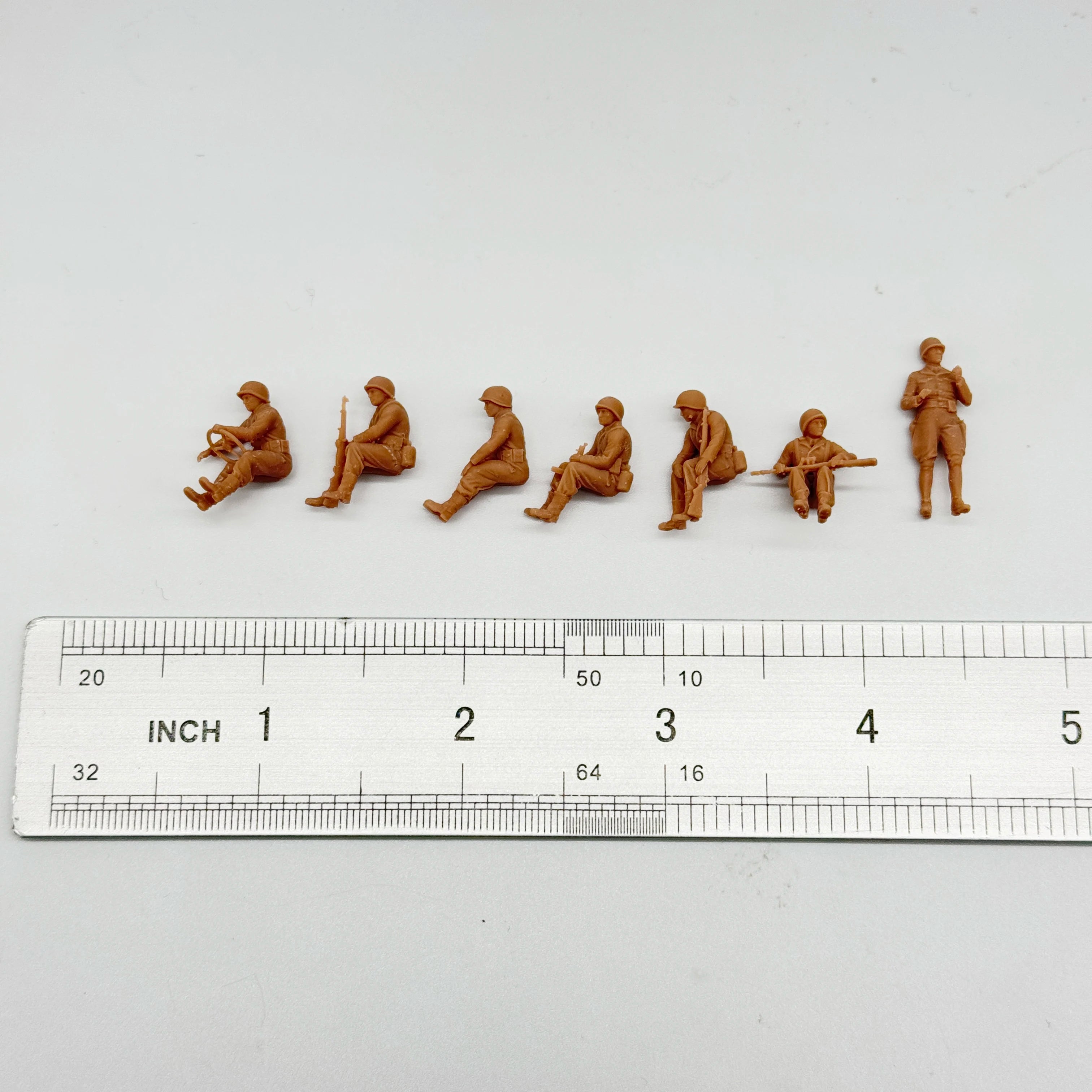 1/72 Scale WWII US WC-52 Truck & Infantry Crew Resin Model Kit (7 Figures) - Transport & General Staff Miniature