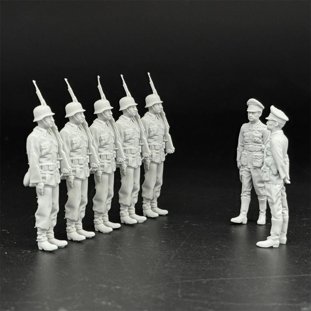 1/35 Scale WWII German Military Inspection Set | 7-Figure Premium Resin Kit