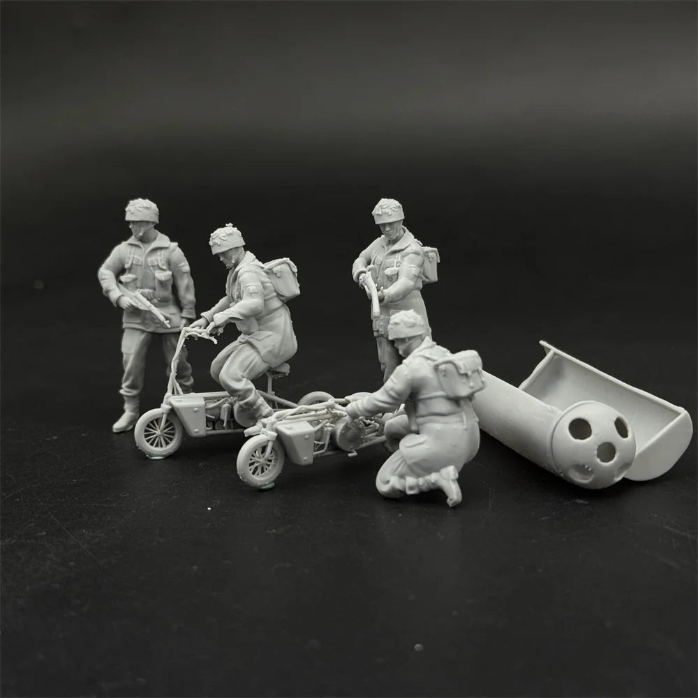 1/35 WWII British Paratrooper Figure Set | Welbike & CLE Canister Kit