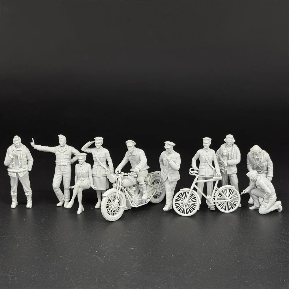 1/35 Scale WWII British Royal Air Force (RAF) Ground Crew & Pilots