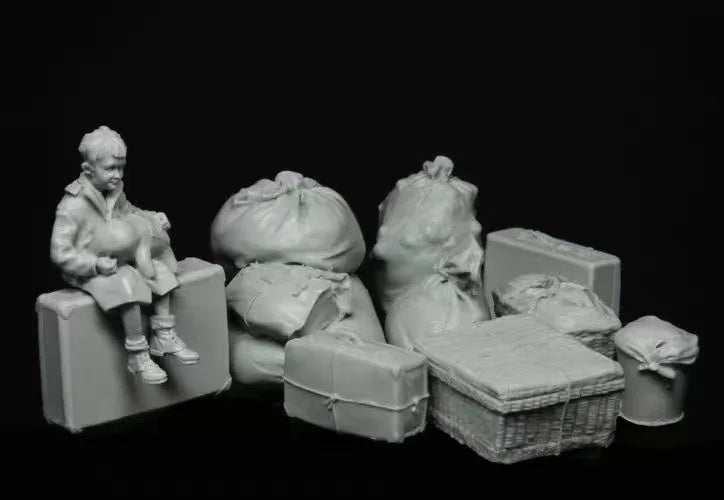 1/35 Scale Refugee Boy with Luggage | Resin Figure Model Kit Unassembled Unpainted Historical War Scene - R Supply Store