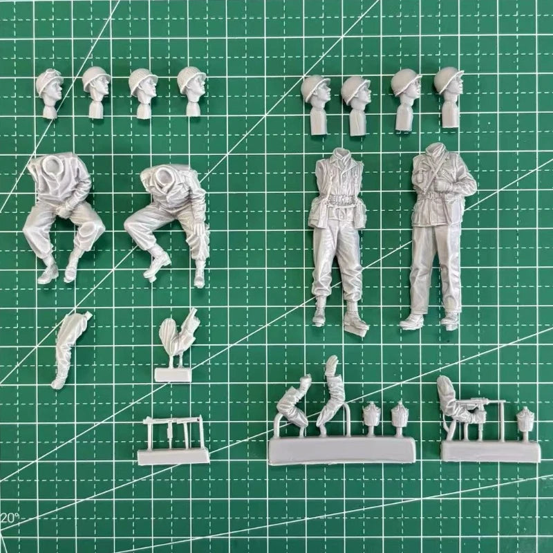 1/35 Scale Resin WWII US Jeep Crew & Medic Set | 4 Figure Model Kit Diecast Unassembled Unpainted - R Supply Store