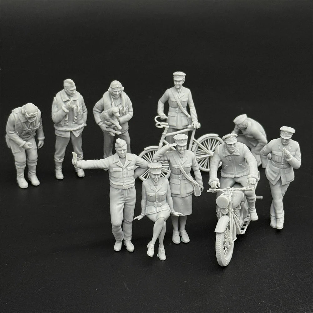 1/35 Scale WWII British Royal Air Force (RAF) Ground Crew & Pilots